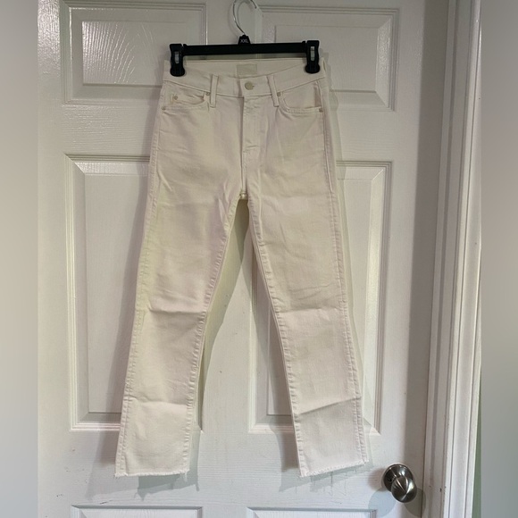 Mother The Rascal Crop Fray Jeans In Cream Puffs Size 25 Casual Trendy Preppy - Picture 3 of 15